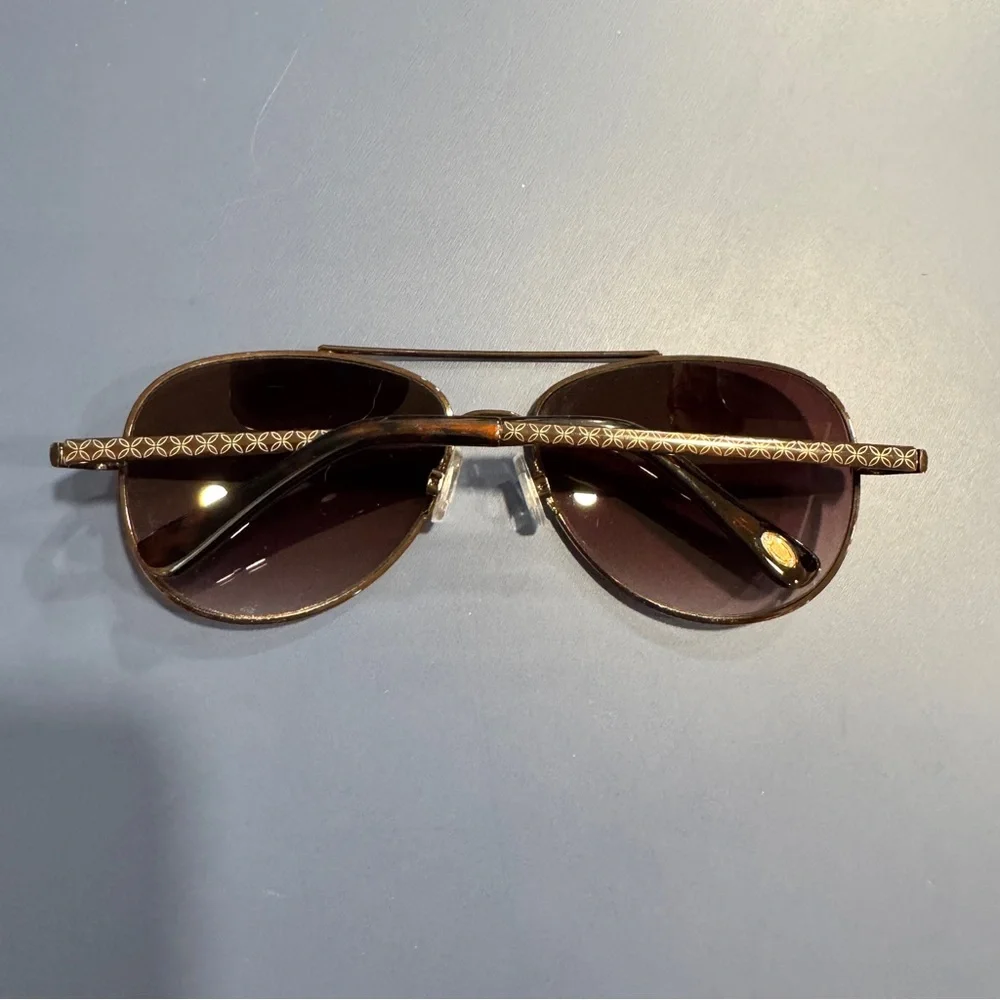 Oscar de la Renta Brown Aviator Sunglasses - Classic Metal Frame in Brown